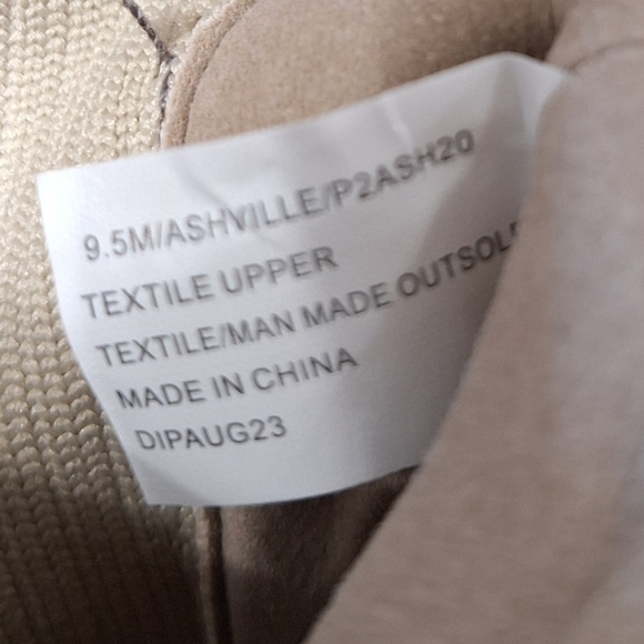 Sincerely Jules NEW Bone Whimsigoth Faux Suede Lug Sole Ankle Boots Size 9.5 - Picture 10 of 11